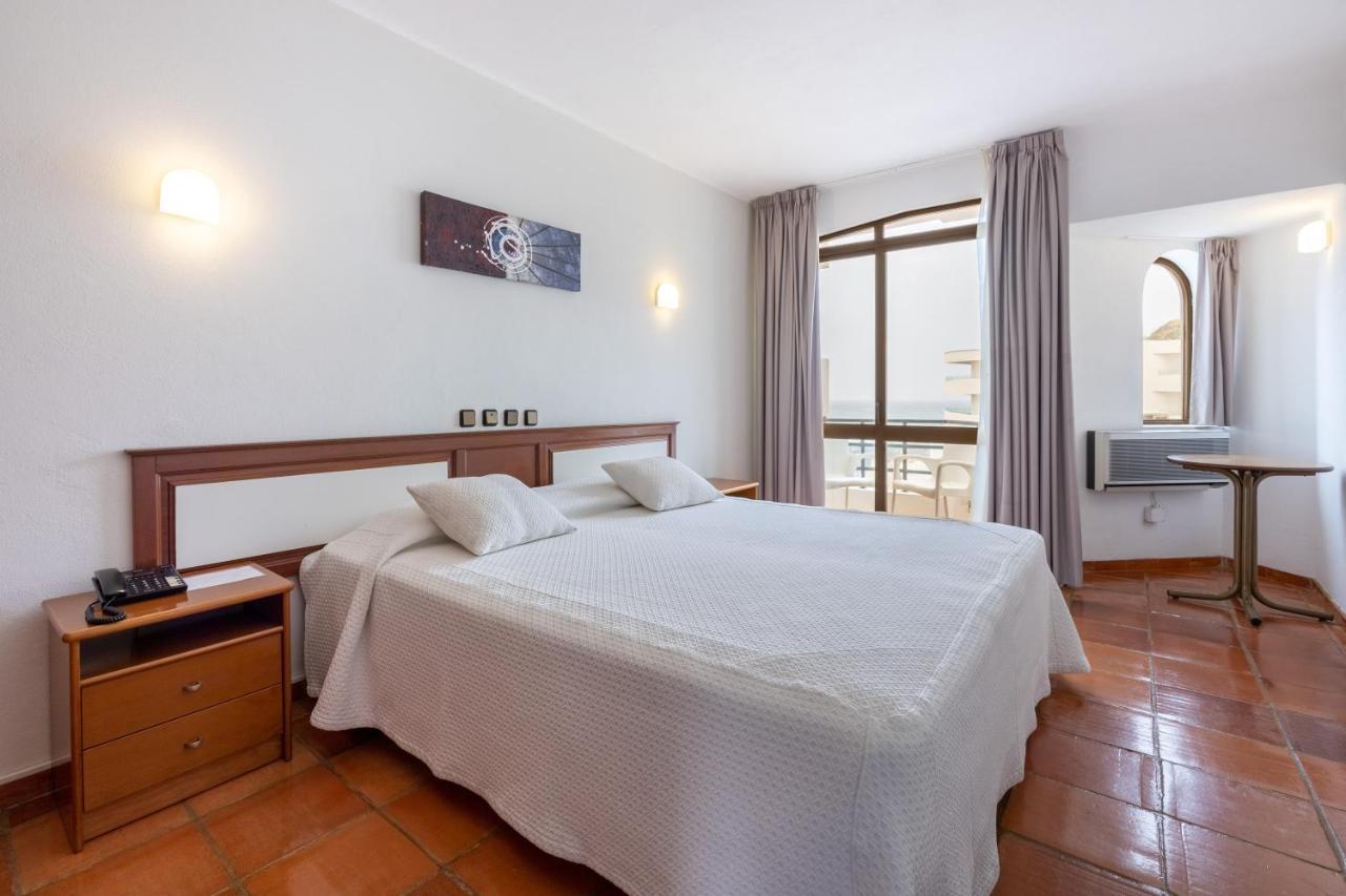 Hotel Residencial Salema Bagian luar foto