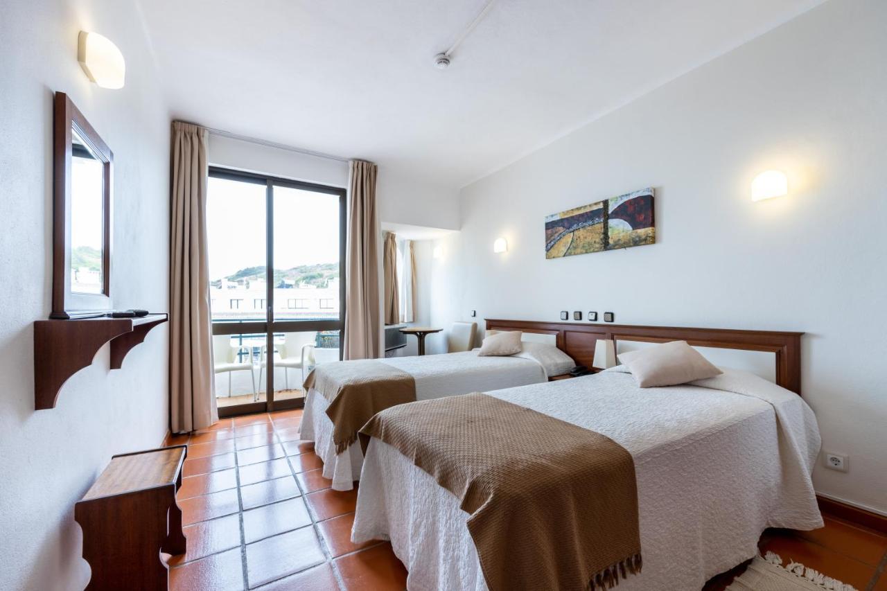 Hotel Residencial Salema Bagian luar foto