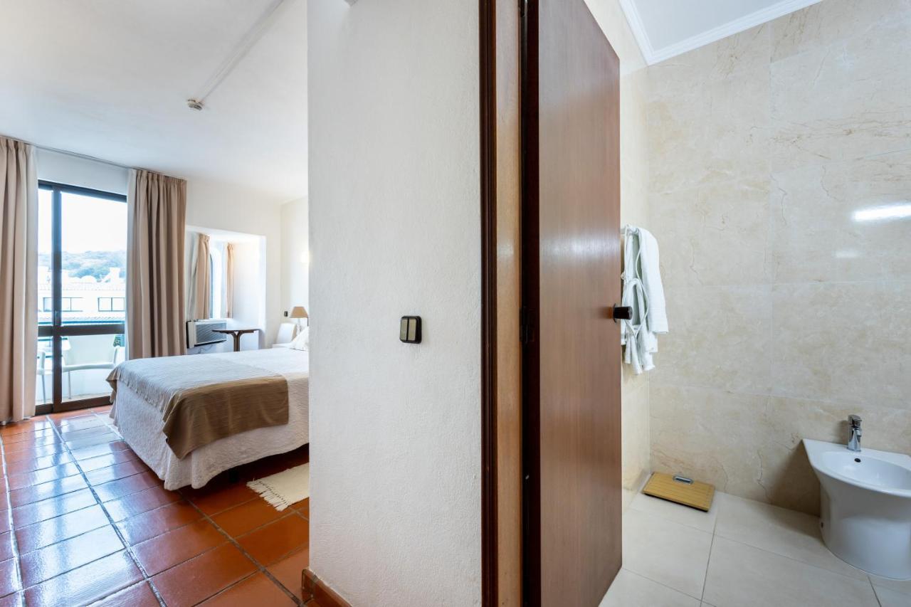 Hotel Residencial Salema Bagian luar foto