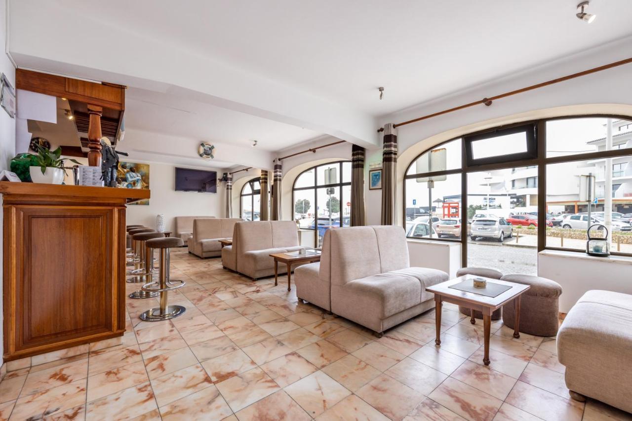 Hotel Residencial Salema Bagian luar foto