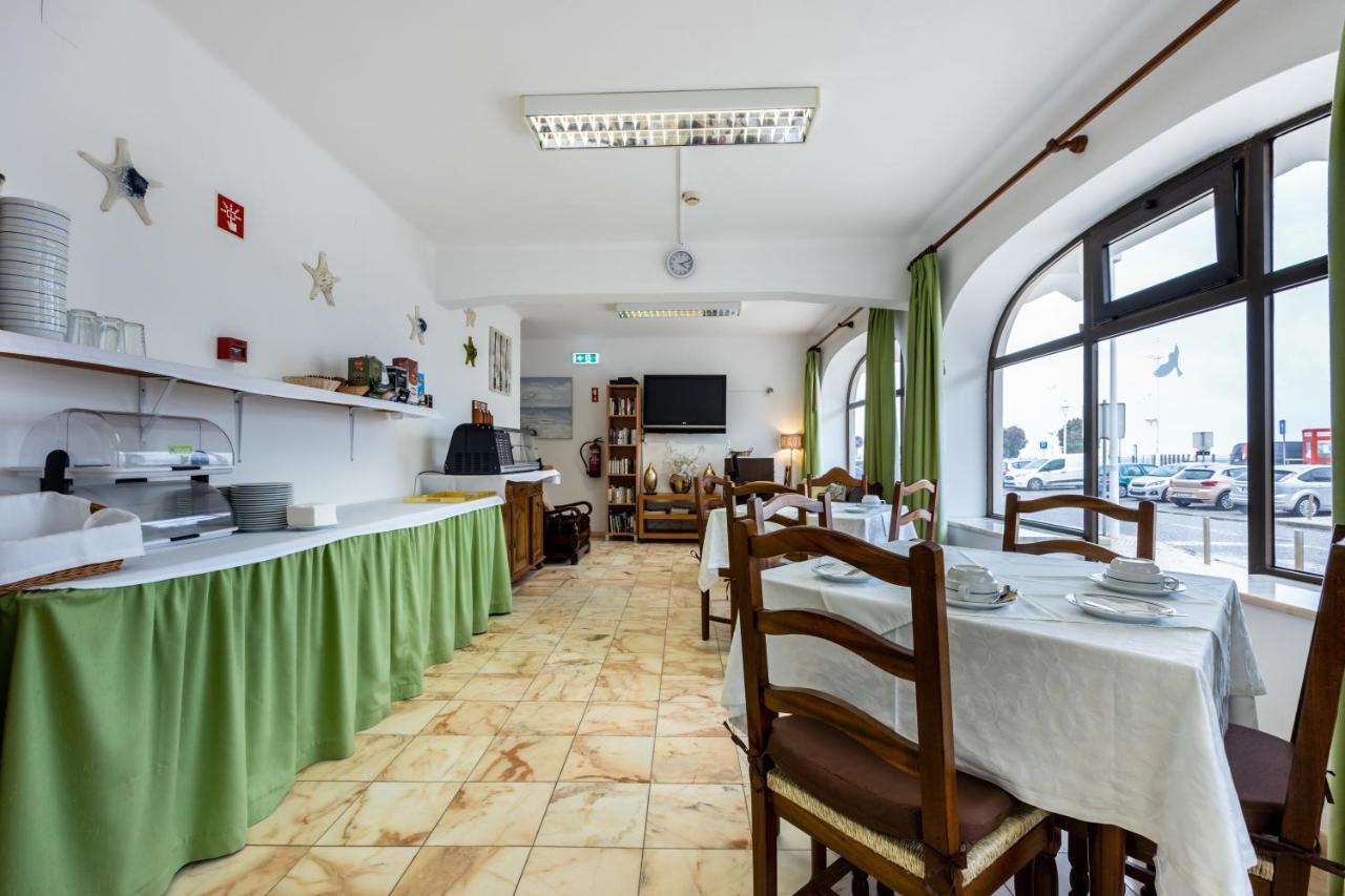 Hotel Residencial Salema Bagian luar foto