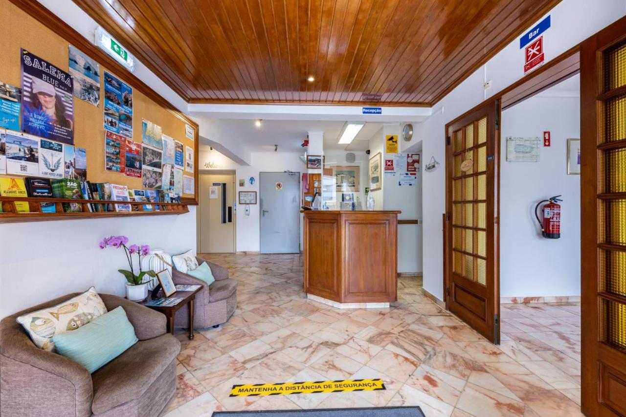 Hotel Residencial Salema Bagian luar foto