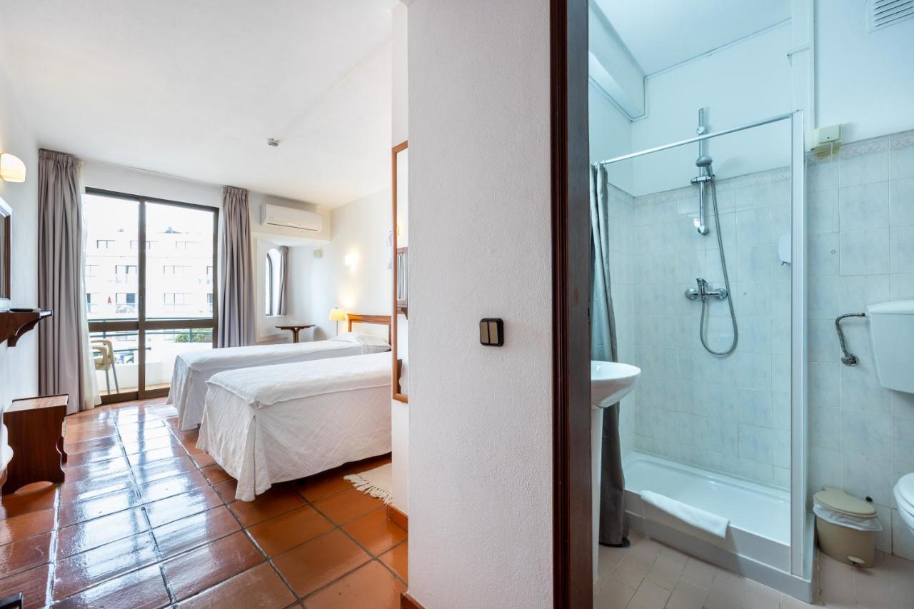 Hotel Residencial Salema Bagian luar foto